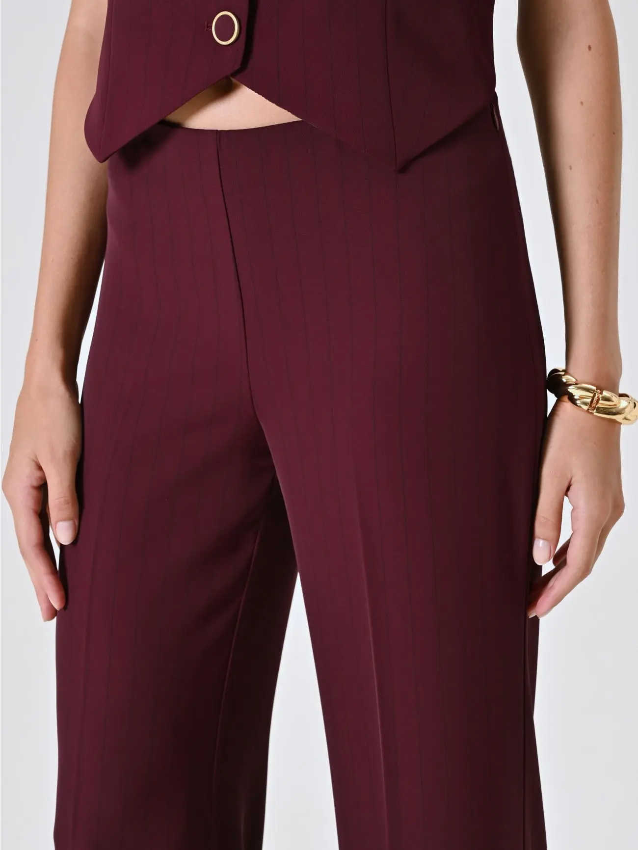 PANTALÓN BORDE