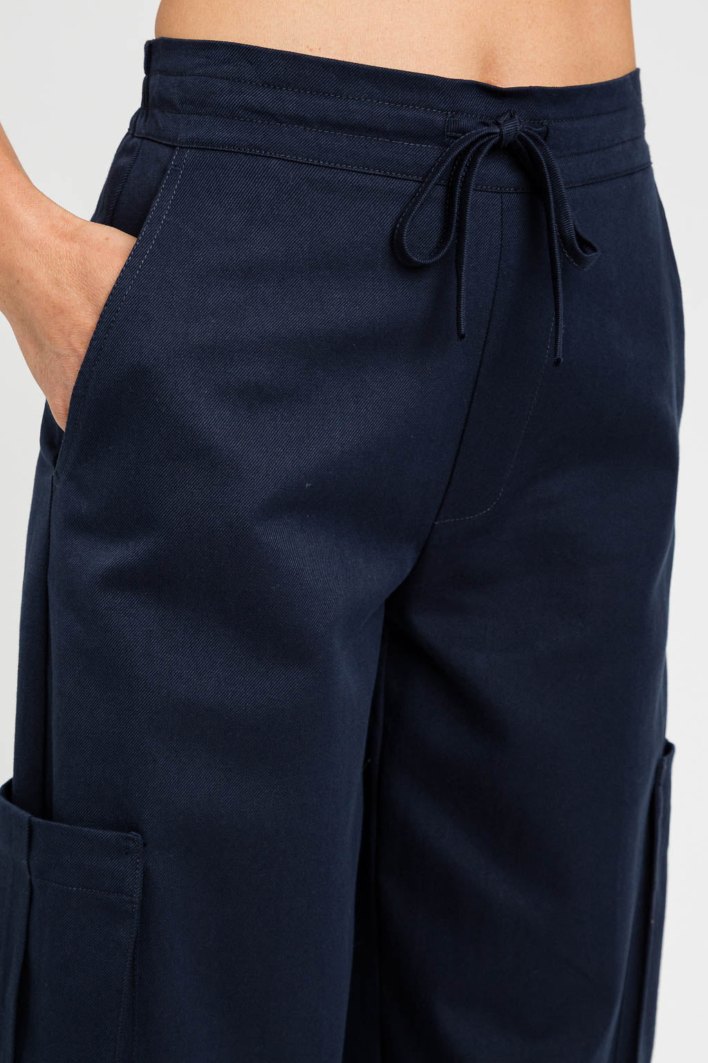 PANTALÓN BOLSILLO LATERAL