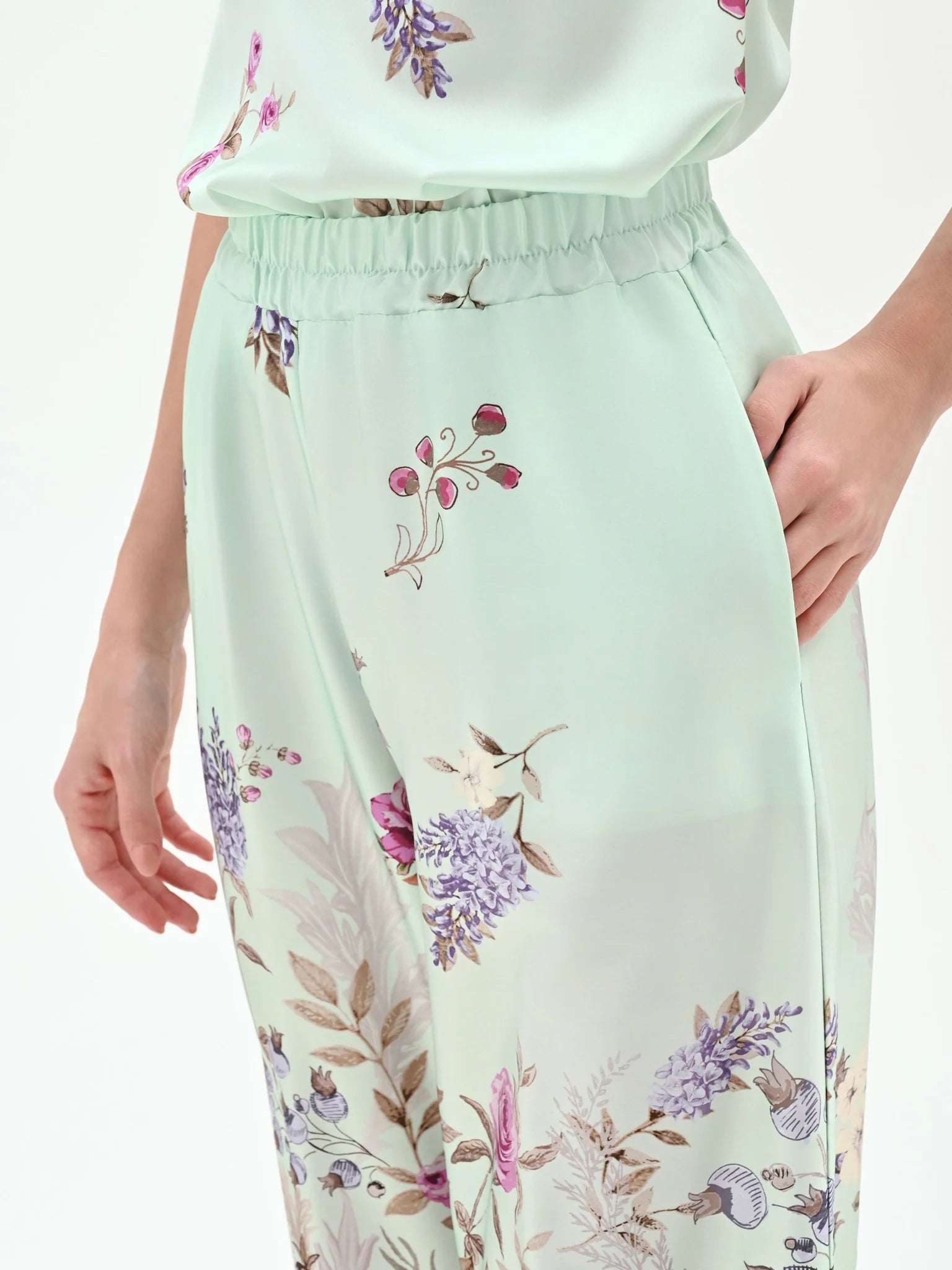 PANTALÓN FLORES