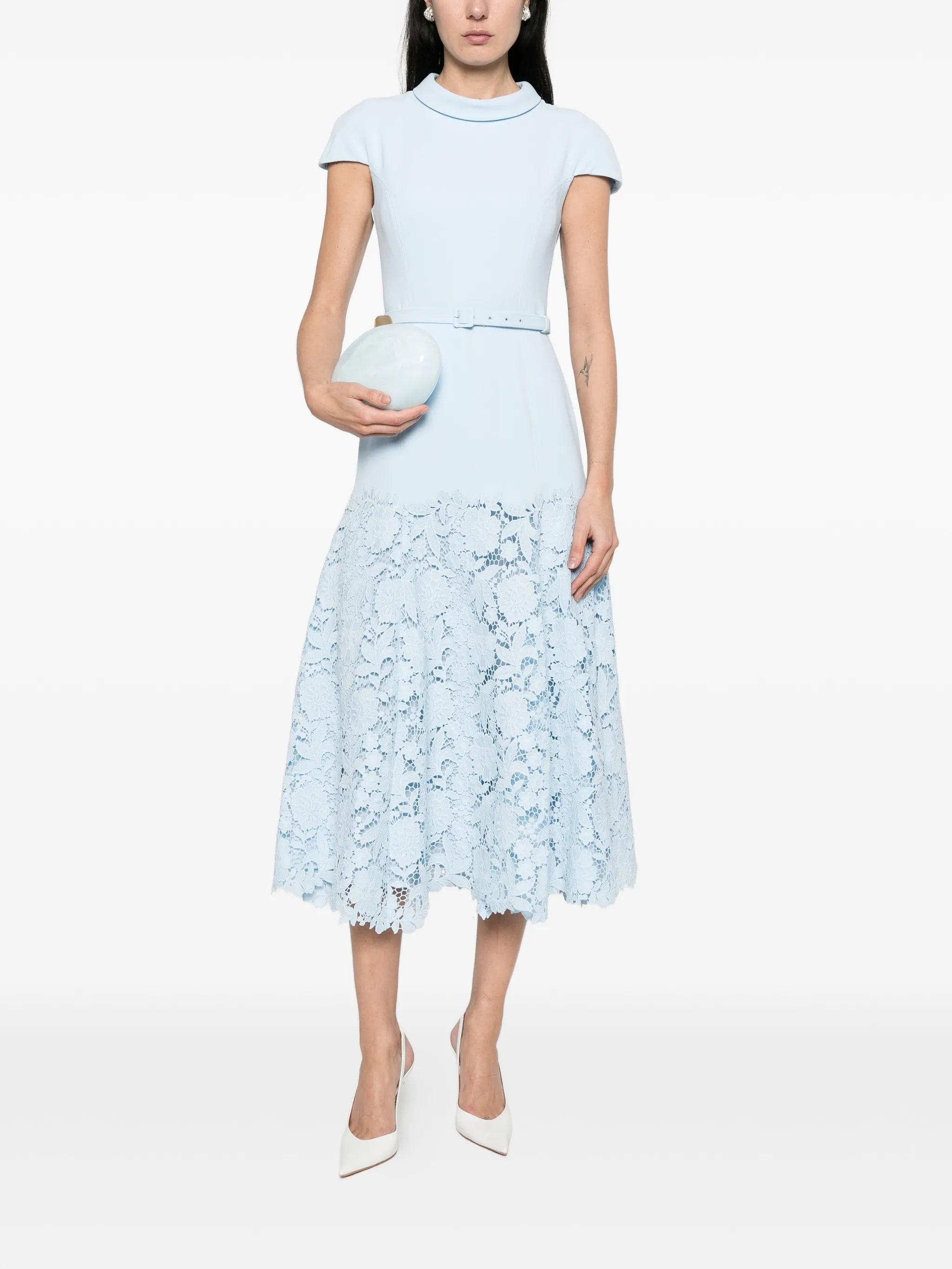 VESTIDO CREPE & ENCAJE
