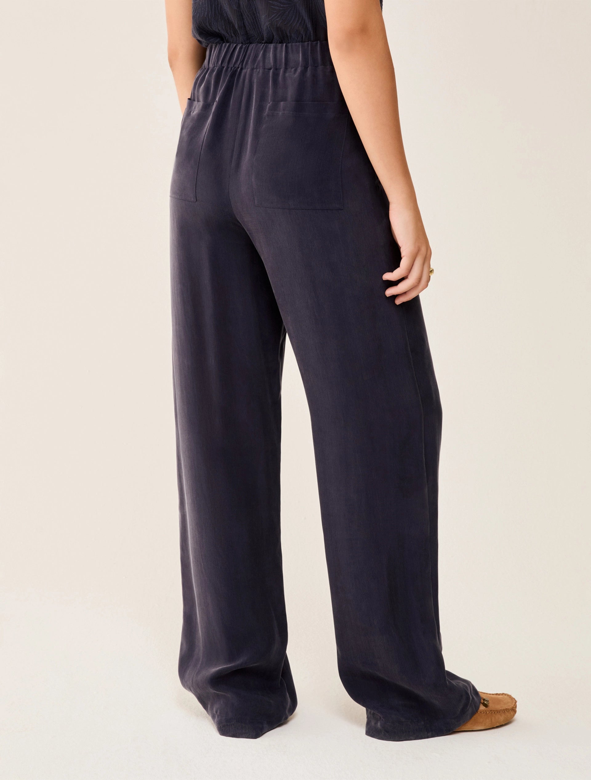 PANTALÓN BUNDICI