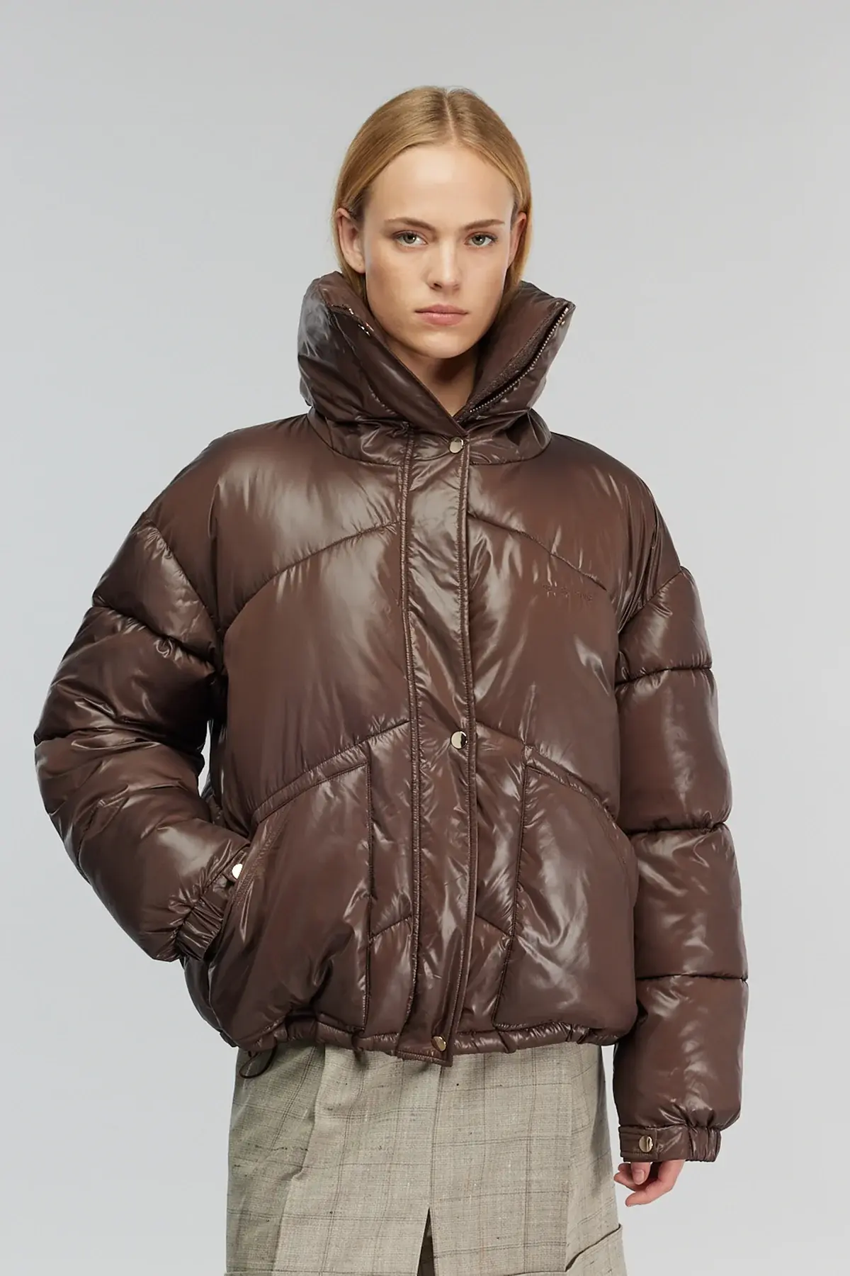 PLUMAS BROWN