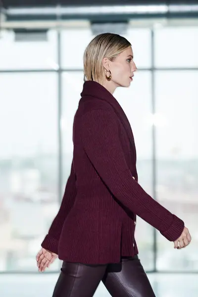 CHAQUETA SOLAPA ENTALLADA BABET