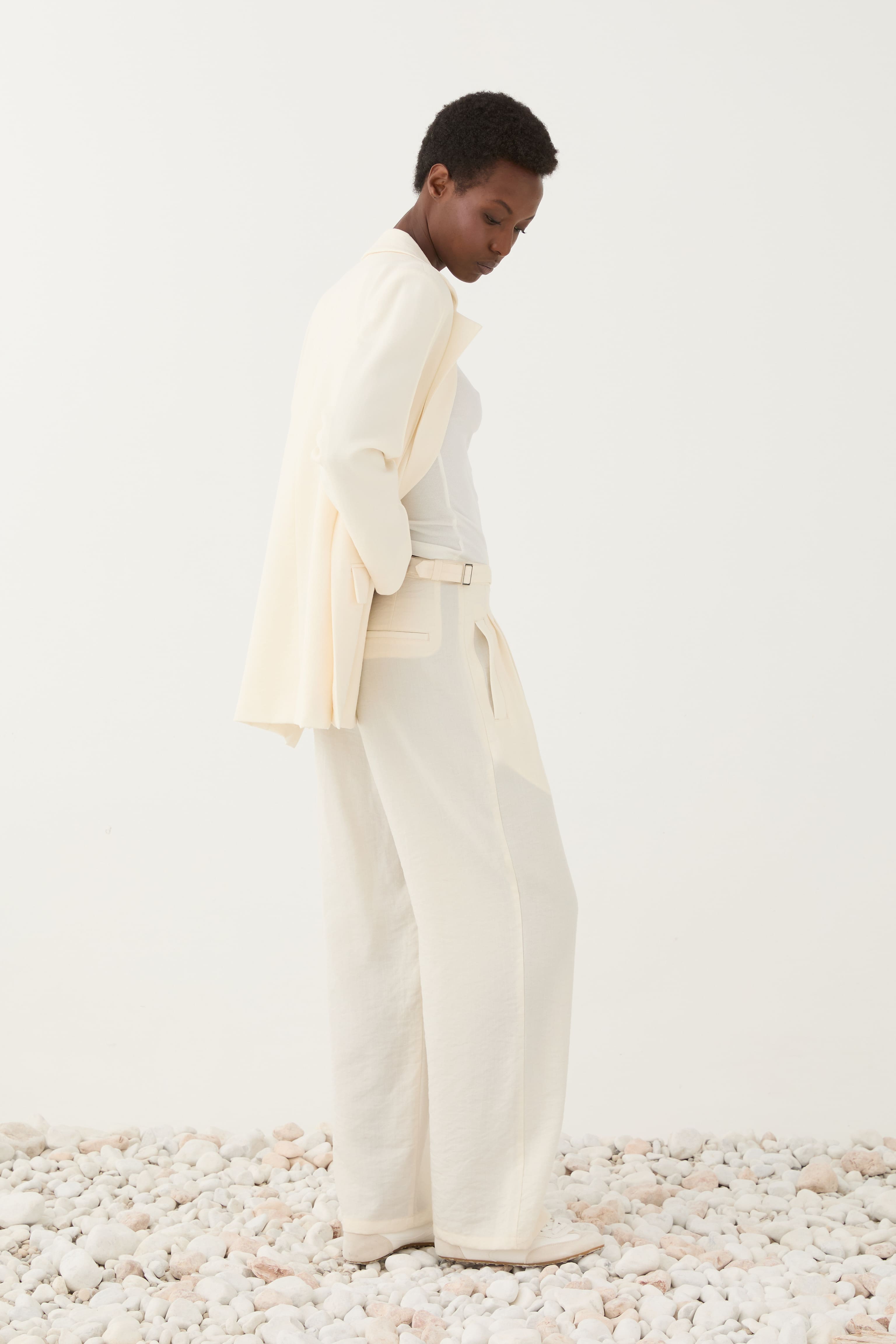 PANTALÓN HEBILLA LATERAL