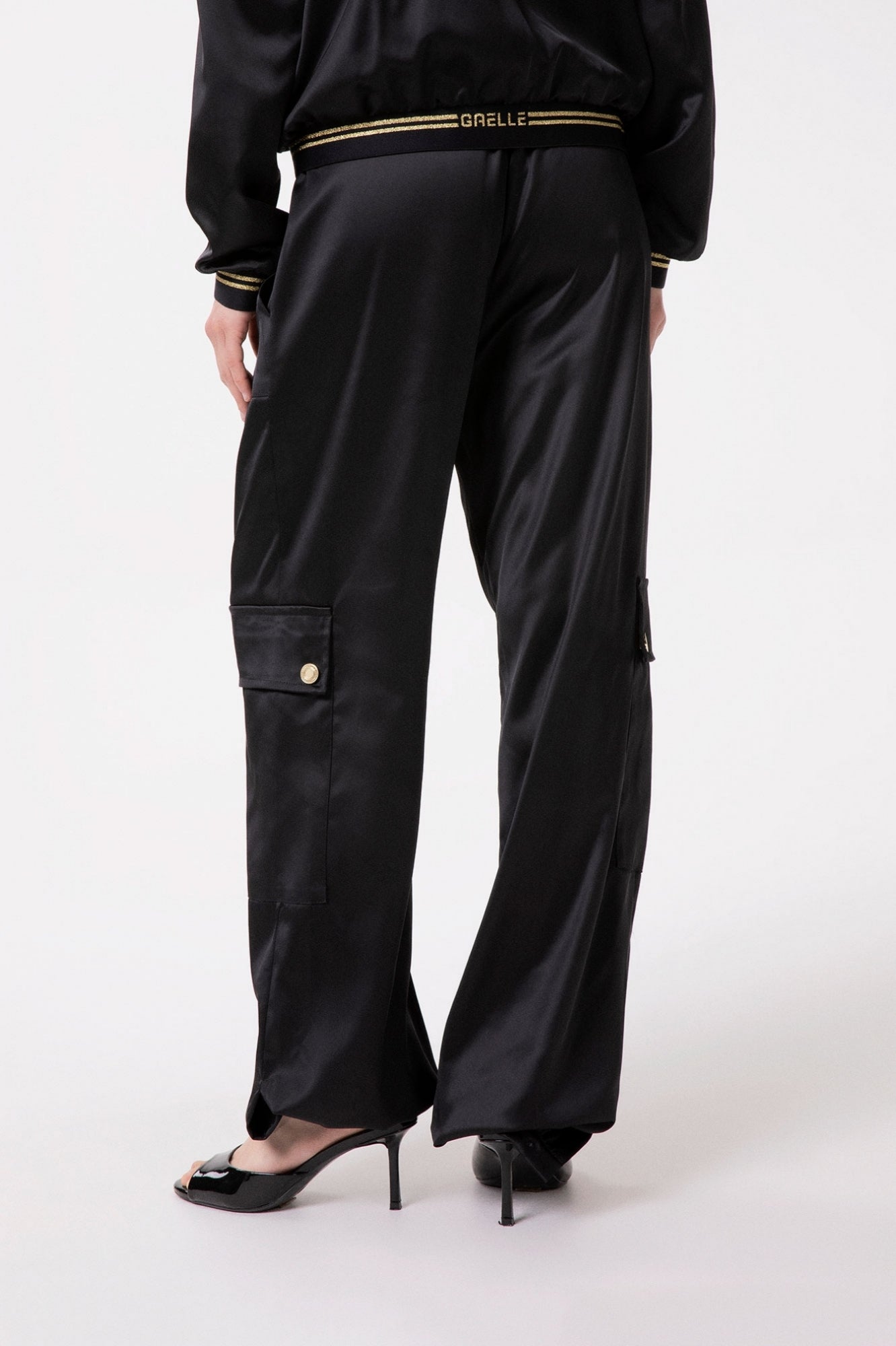PANTALÓN JOGGER RASO