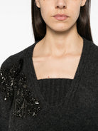 JERSEY CON CUELLO BORDADO