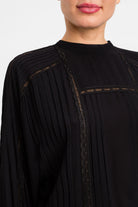 BLUSA ENCAJE
