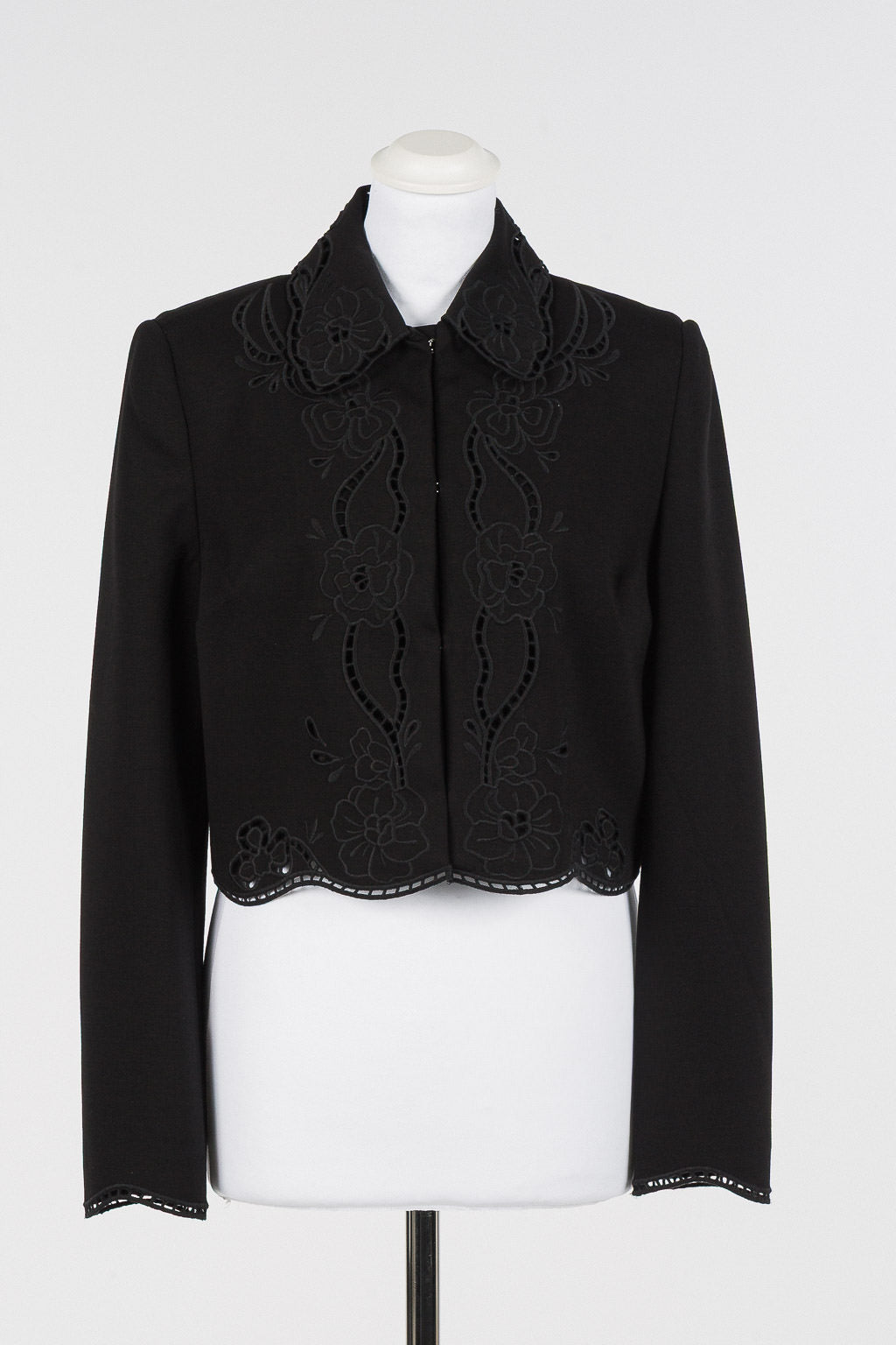 CHAQUETA BORDADA