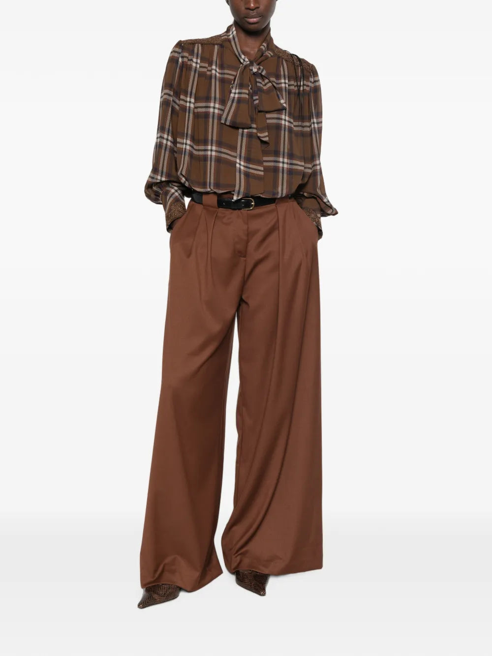 PANTALÓN RECTO PINZA