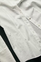 CAMISA ENTALLADA TEXTURA