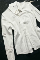 CAMISA ENTALLADA TEXTURA