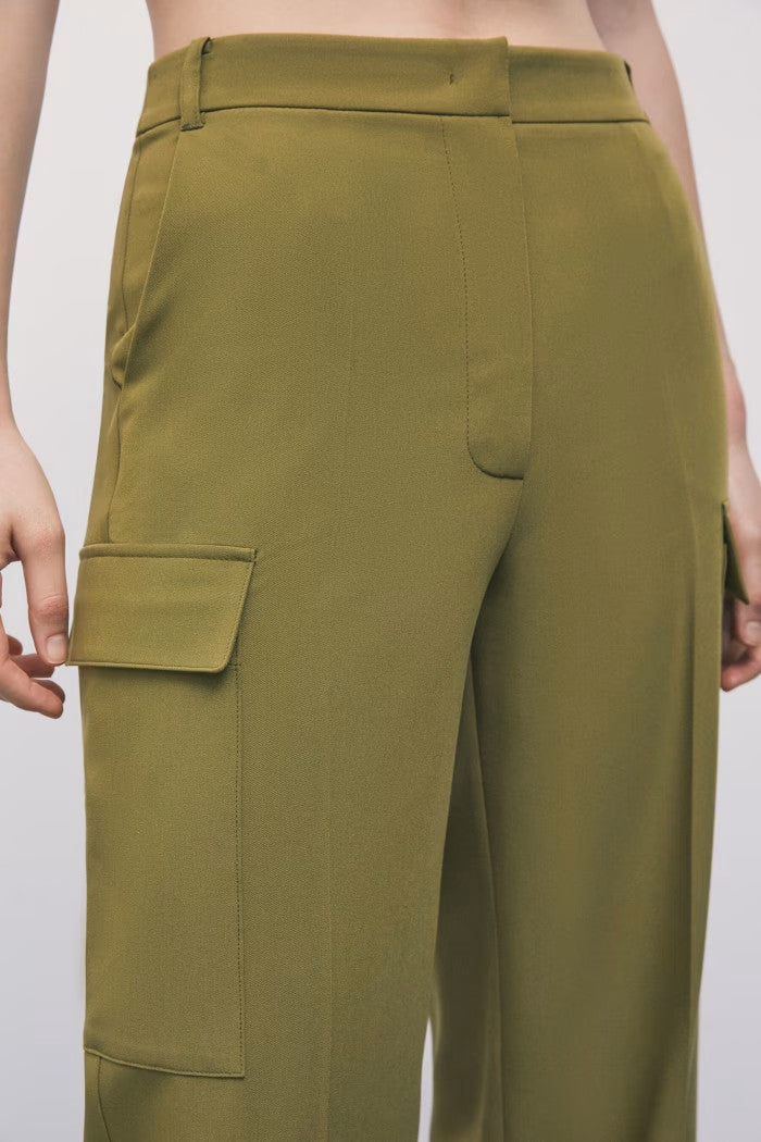PANTALÓN JOGGER OLIVA
